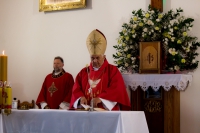 Msza Święta z udzieleniem bierzmowania, którą celebrował J. E. ks. bp Edward Białogłowski.